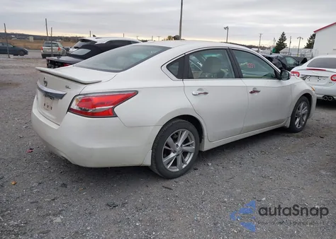 2015 Nissan Altima 2.5 Sl z USA, uszkodzony, nr VIN 1N4AL3AP7FC445907